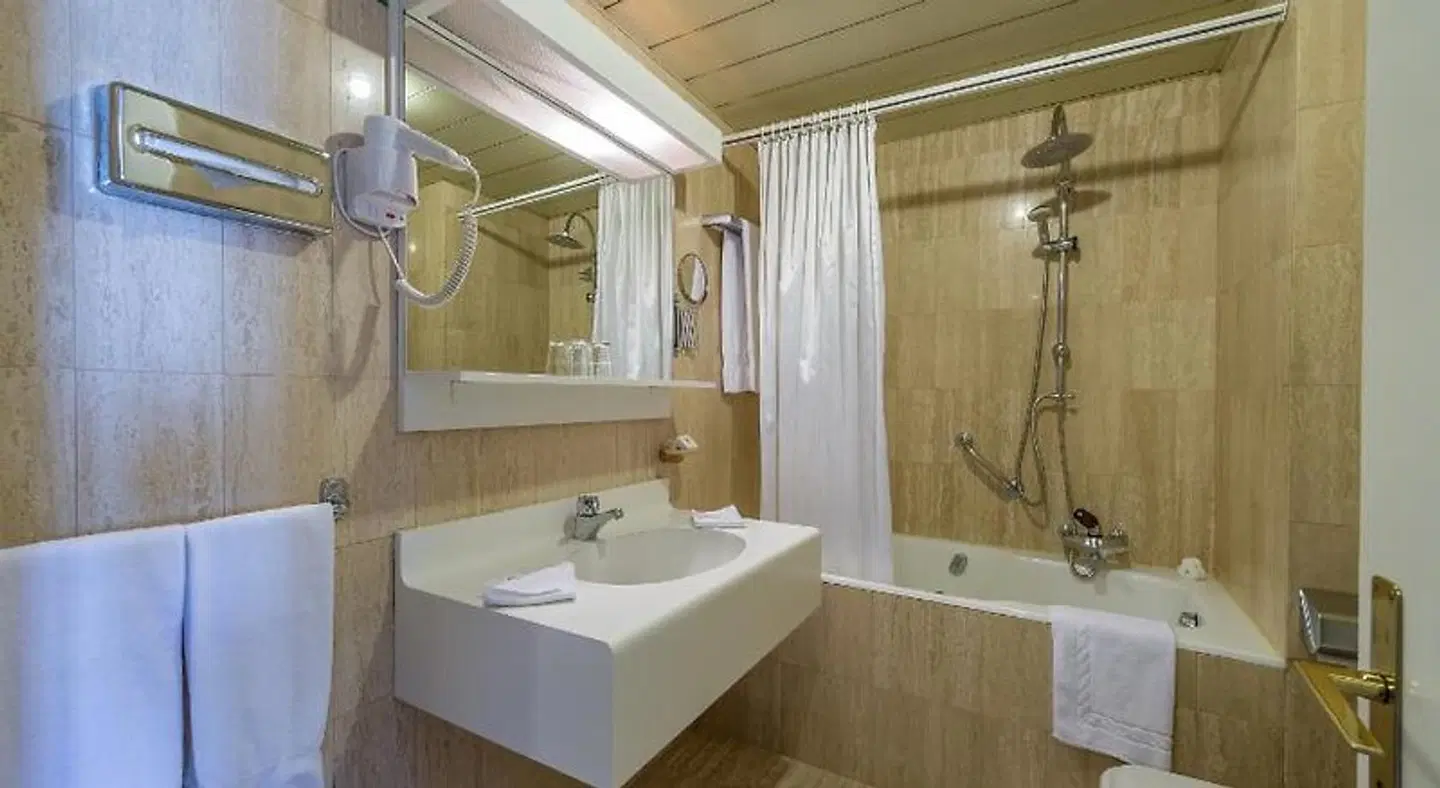 Hotel Century Genève Badezimmer