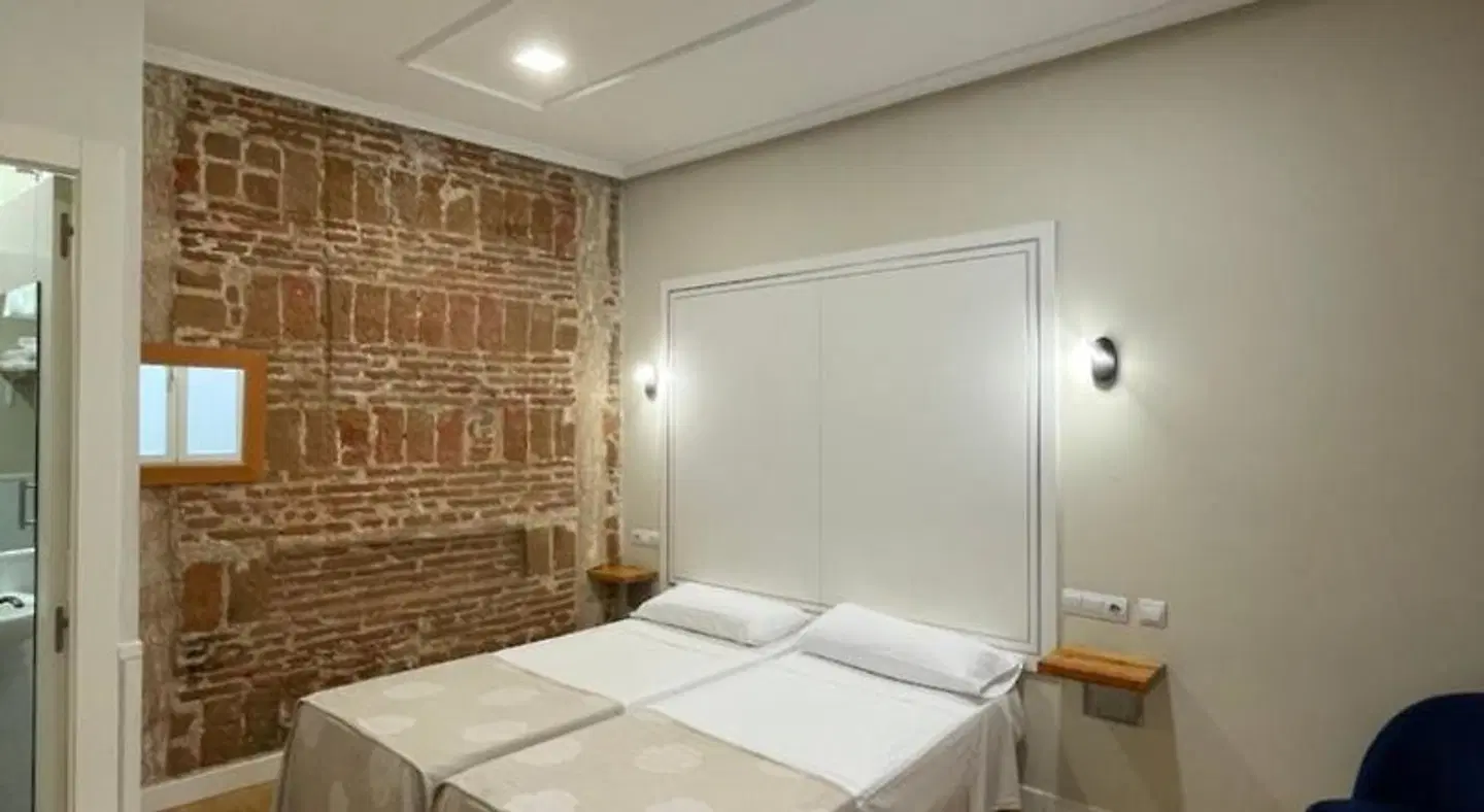 Hostal Madrid ROOM_EXAMPLE