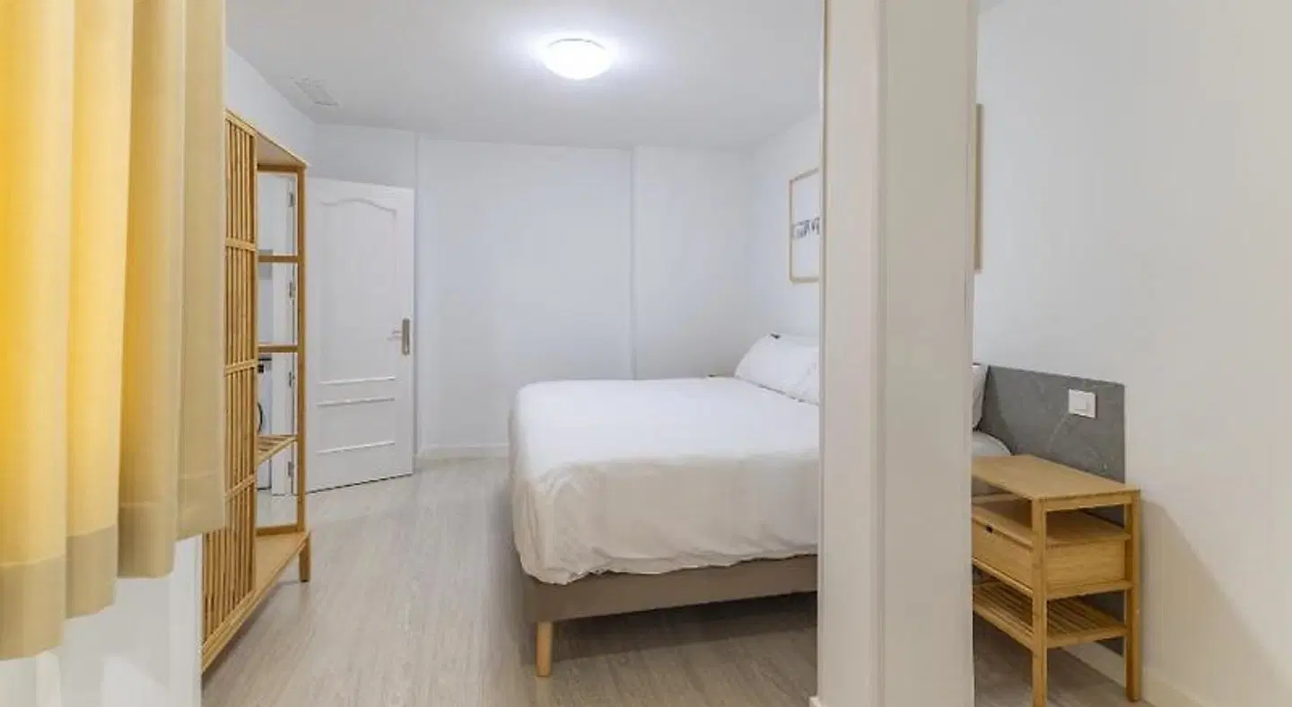 Apartamentos Madrid ROOM_EXAMPLE