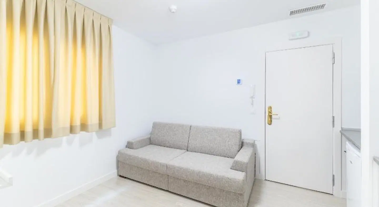 Apartamentos Madrid ROOM_EXAMPLE