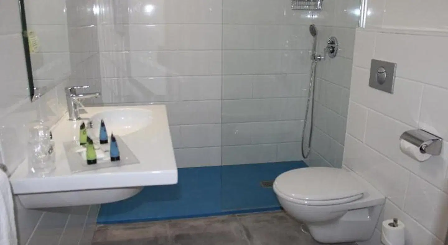 Casual Málaga del Mar Badezimmer