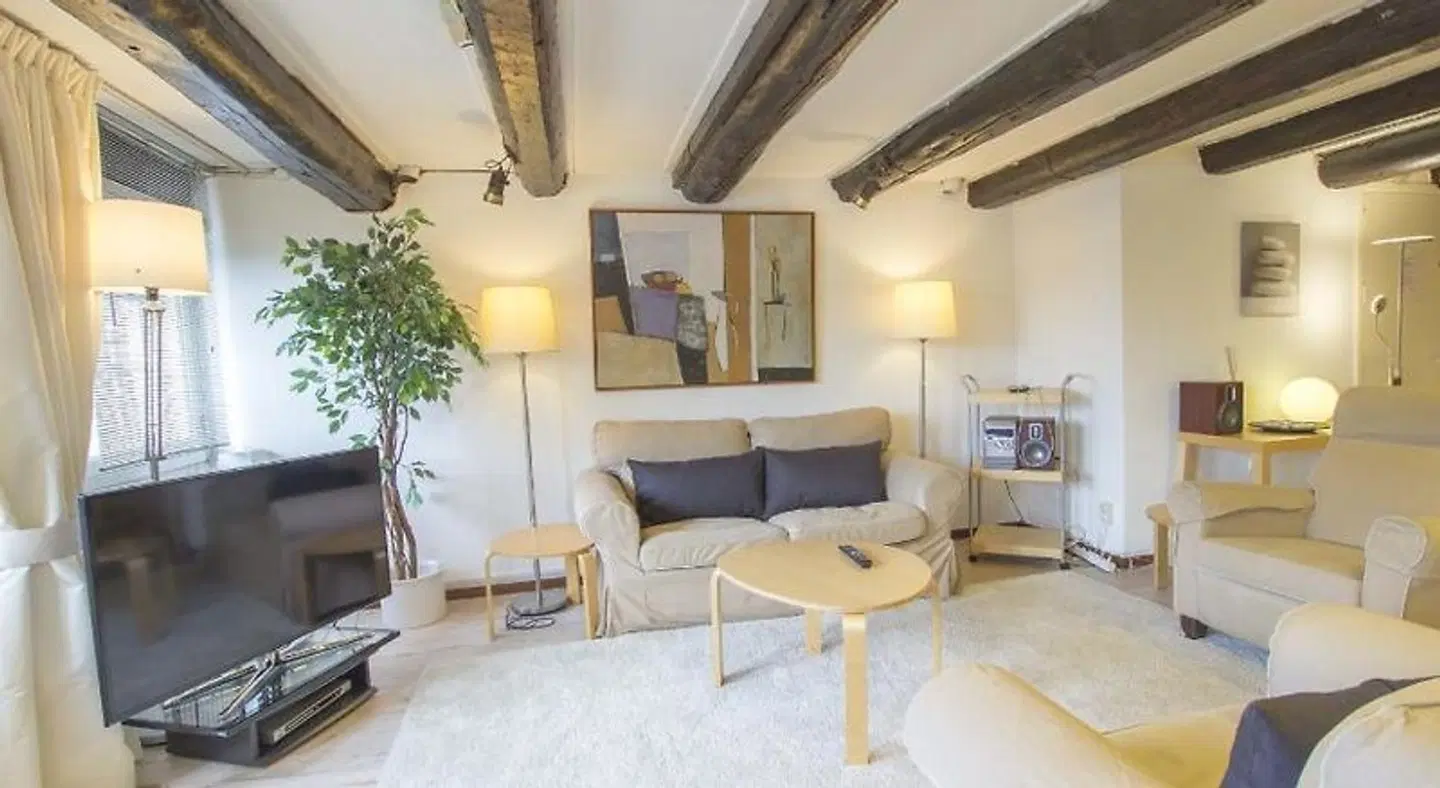 Wladimir Studios ROOM_EXAMPLE