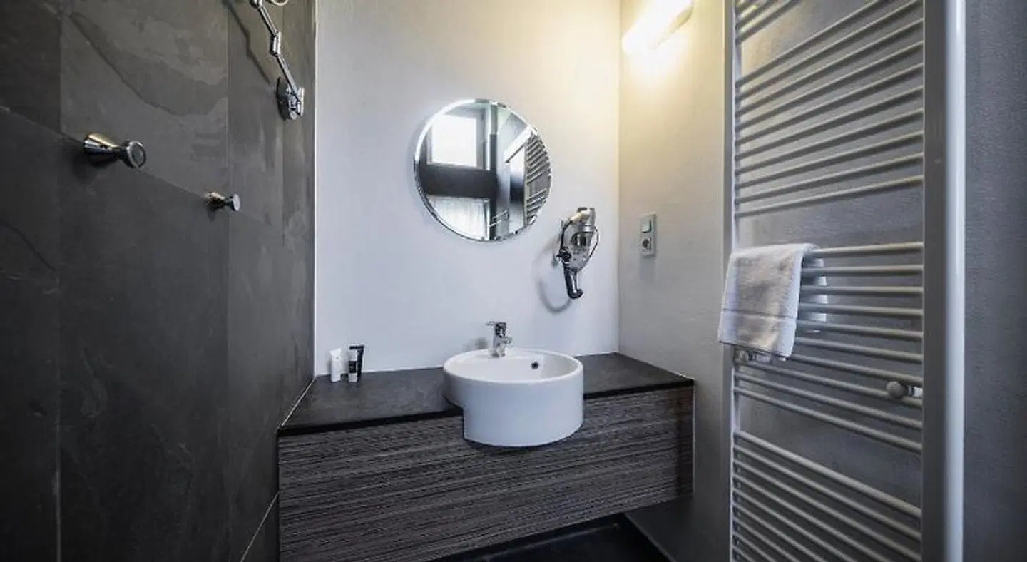 NOIR Badezimmer