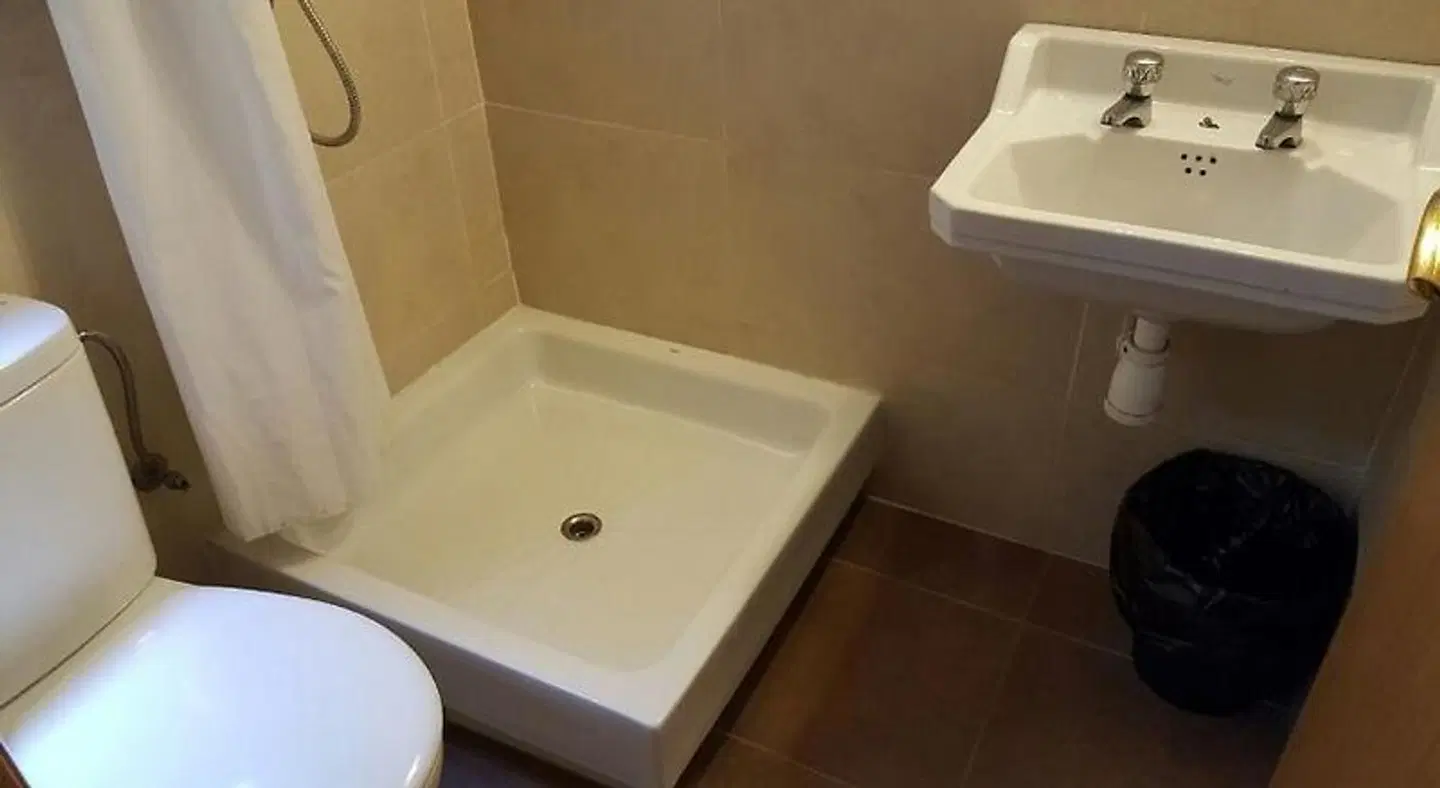 Pension Villanueva Badezimmer