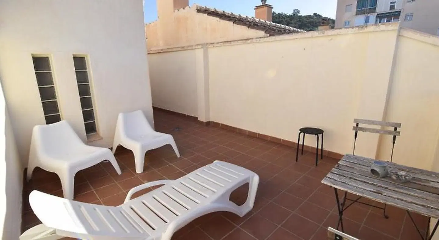 Letmalaga Merced Market ROOM_EXAMPLE