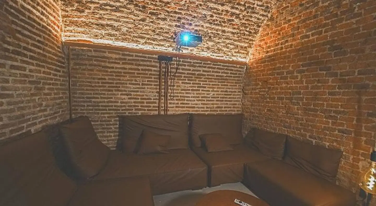 4 Bears Studios HEALTH_BEAUTY