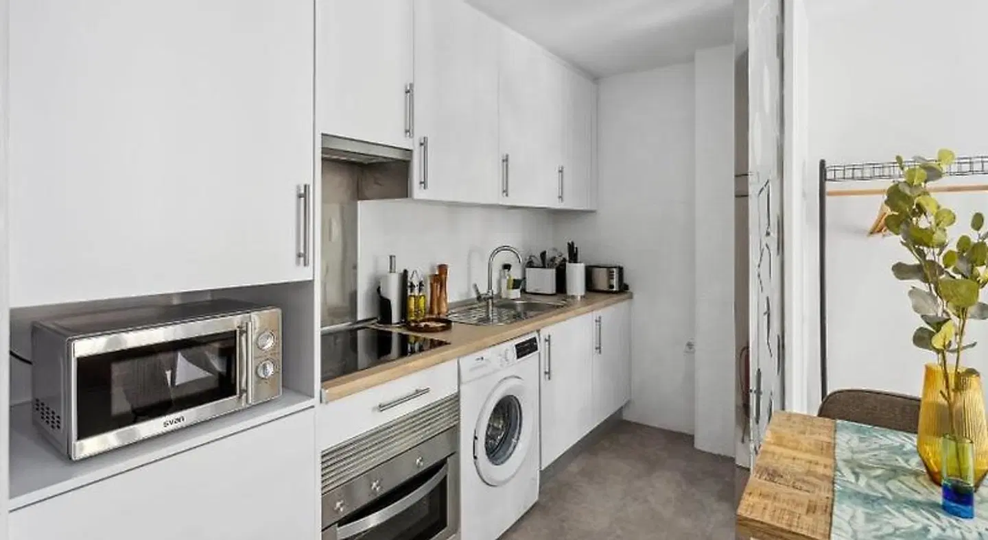 limehome Madrid Calle de la Paloma Badezimmer