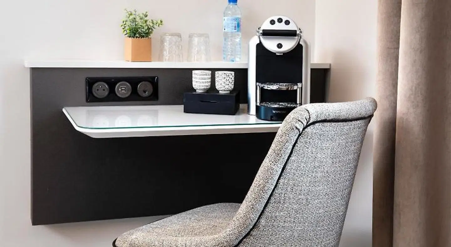 Eiffel Saint Charles HEALTH_BEAUTY