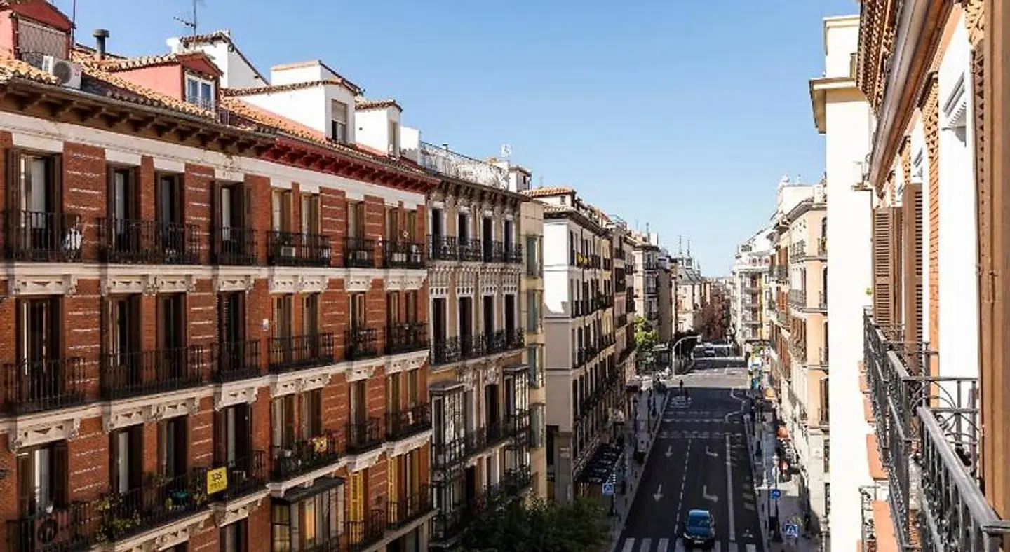 Aspasios Calle Mayor Apartments EXTERIOR