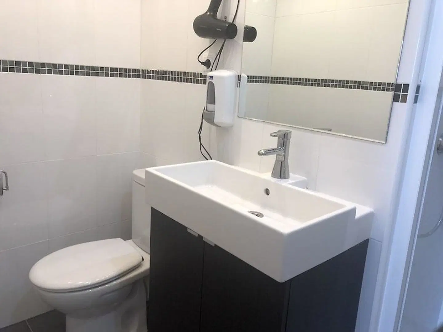 Hostel One Madrid Badezimmer
