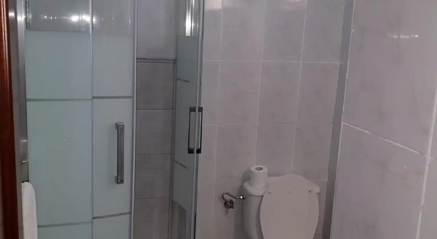 Hostal Angelines Badezimmer