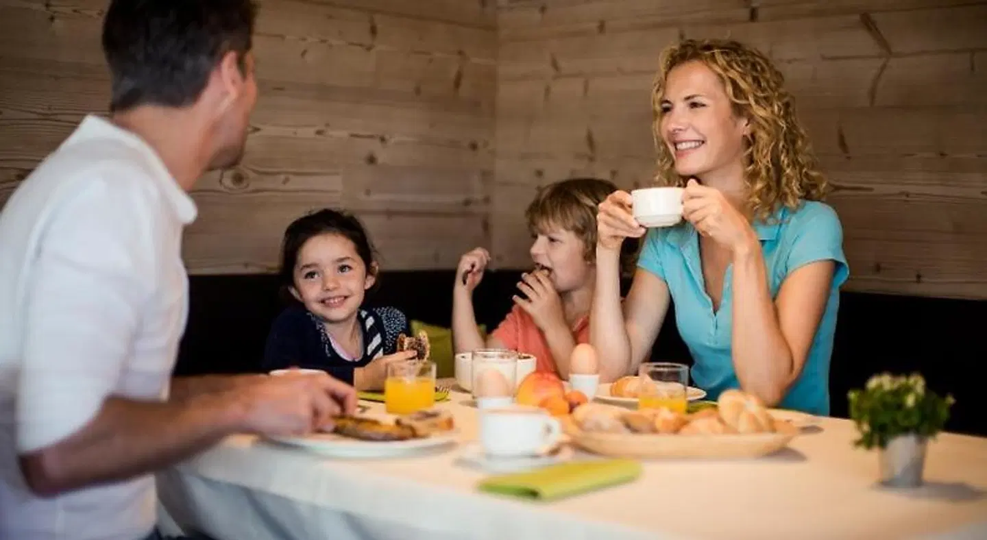 Familotel Alpenhof PEOPLE