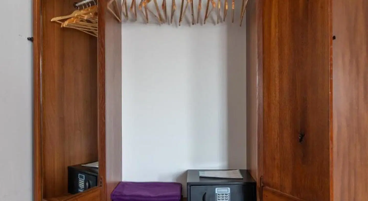 Lug ROOM_EXAMPLE