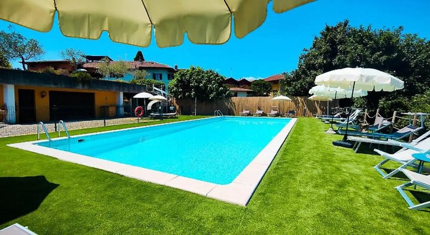Hotel Tenesi OUTDOOR_POOL