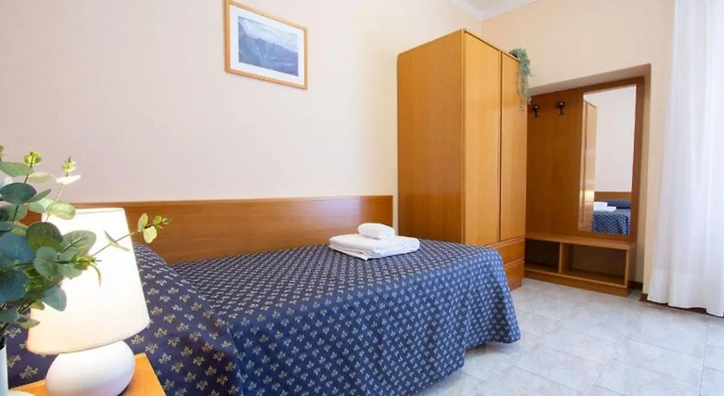 Hotel Benacus Torri del Benaco ROOM_EXAMPLE