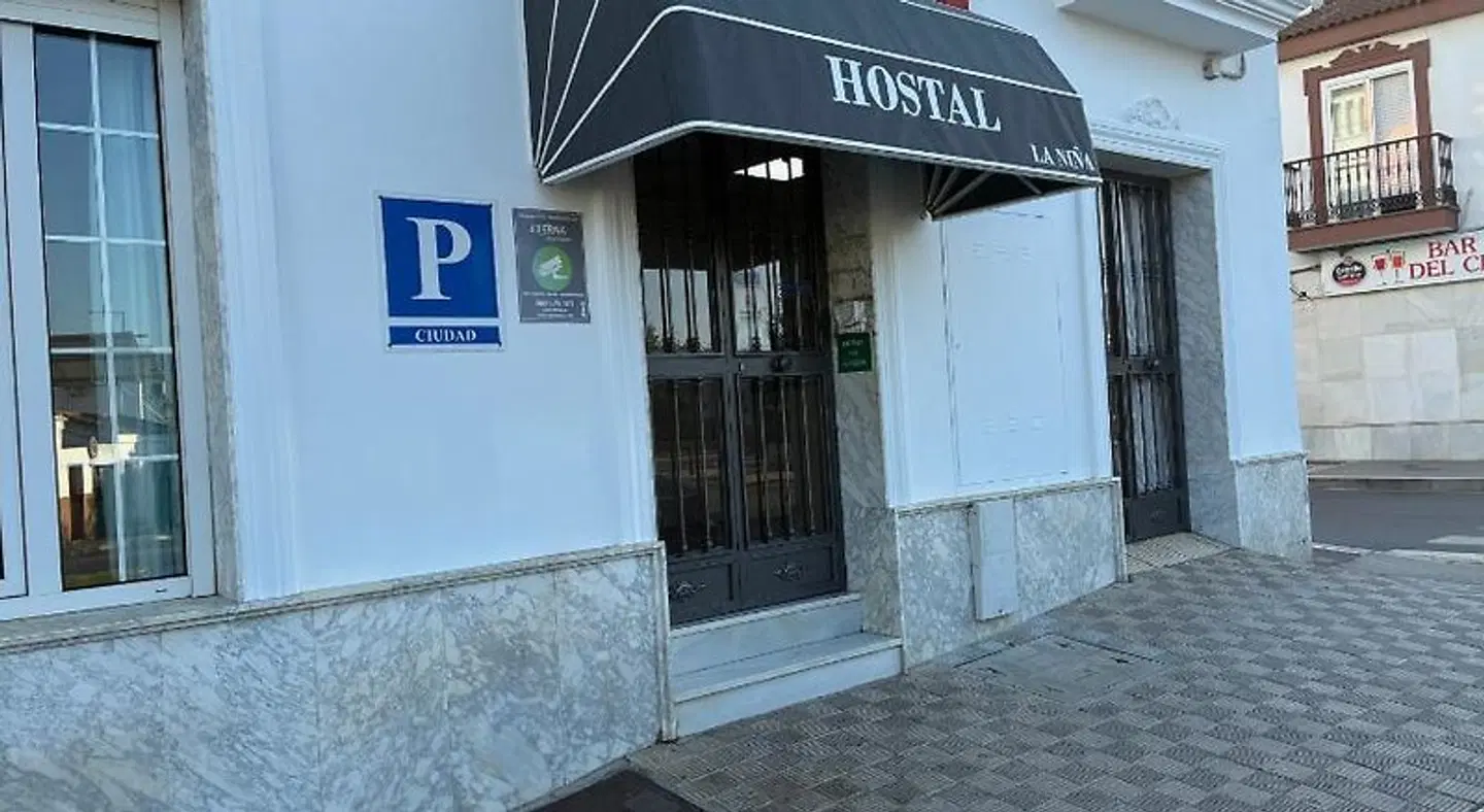 Hostal Restaurante La Niña EXTERIOR