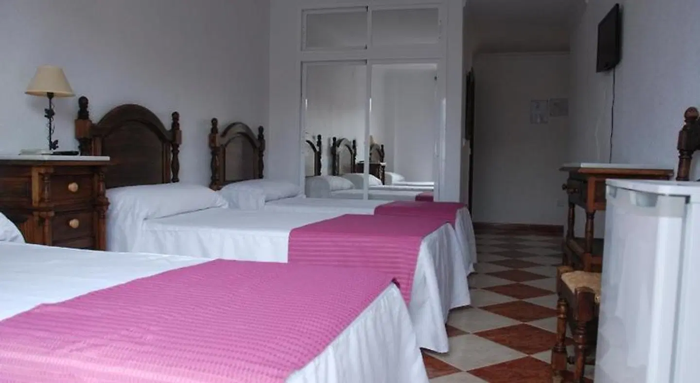 Hostal Puerto Lepe ROOM_EXAMPLE