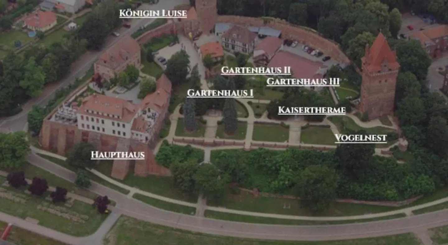 Hotel Schloss Tangermünde EXTERIOR