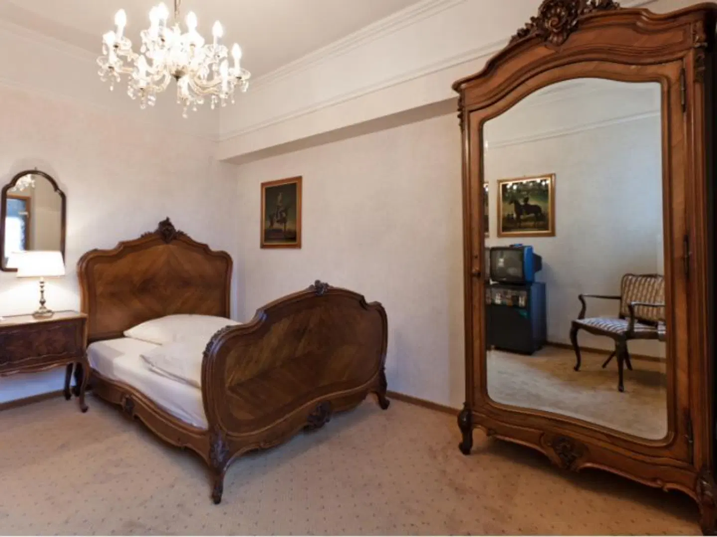 The Midtown Hotel ROOM_EXAMPLE