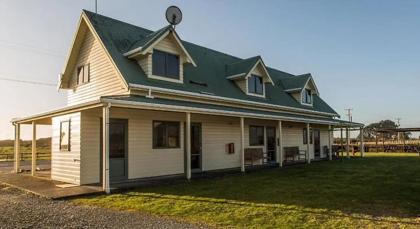 Haast Beach Motel EXTERIOR