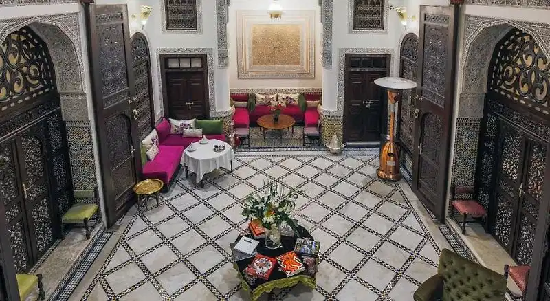 Le Grand Alcazar – Hotelfoto