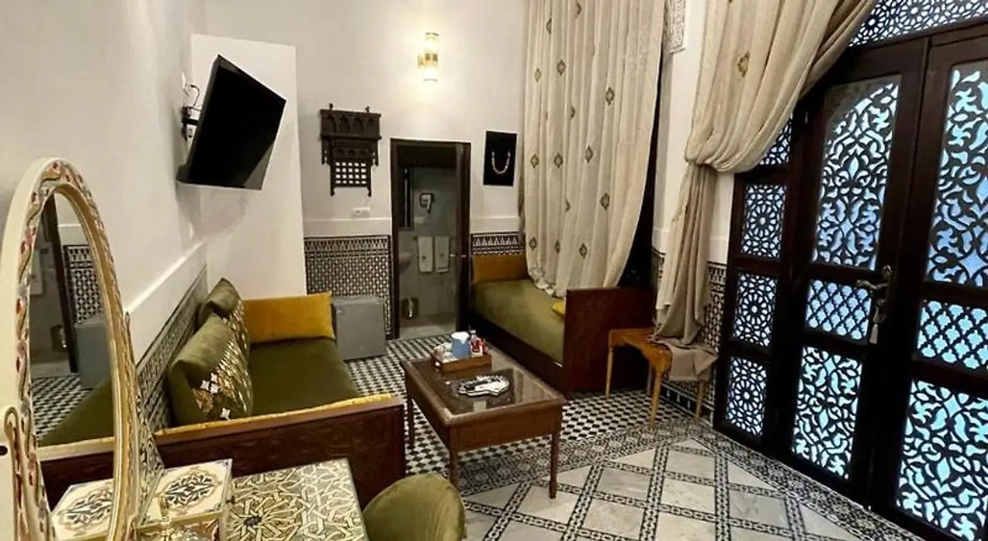 Le Grand Alcazar ROOM_EXAMPLE