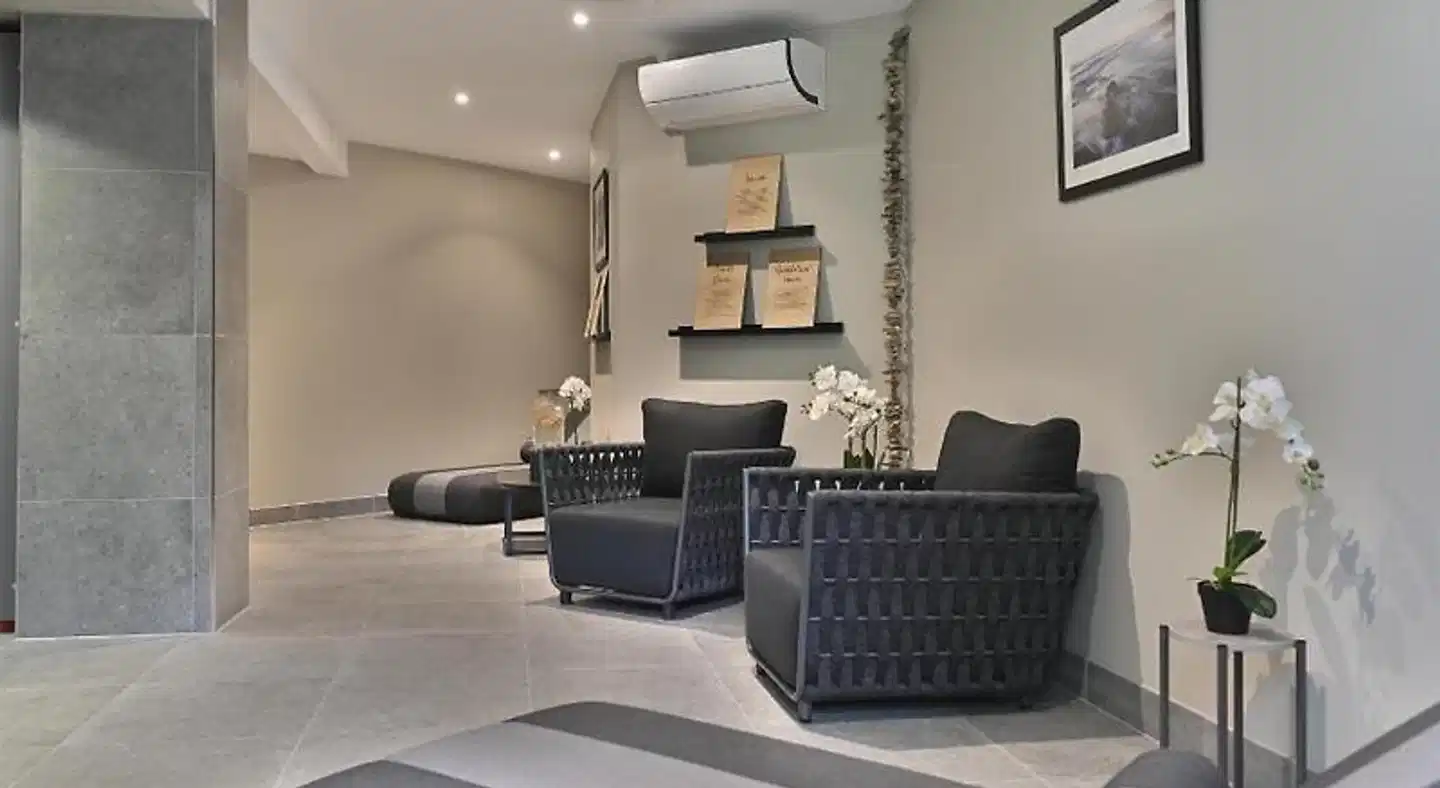 Hilton Northampton Lobby