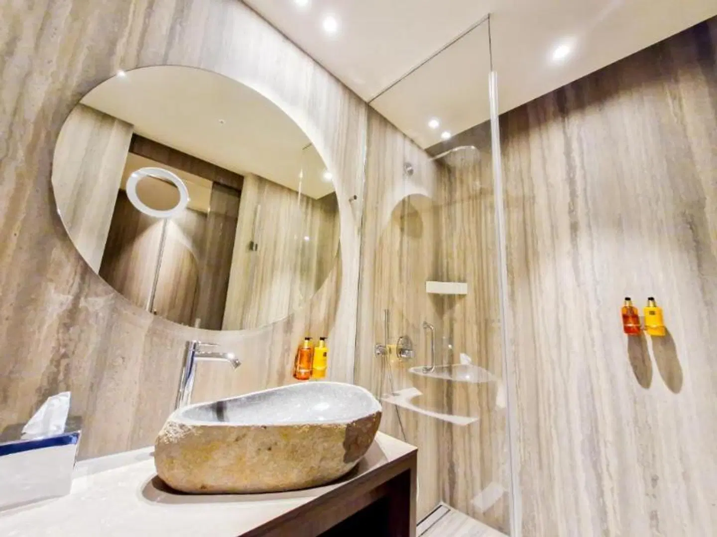 Hotel GLAR Conference & SPA Badezimmer