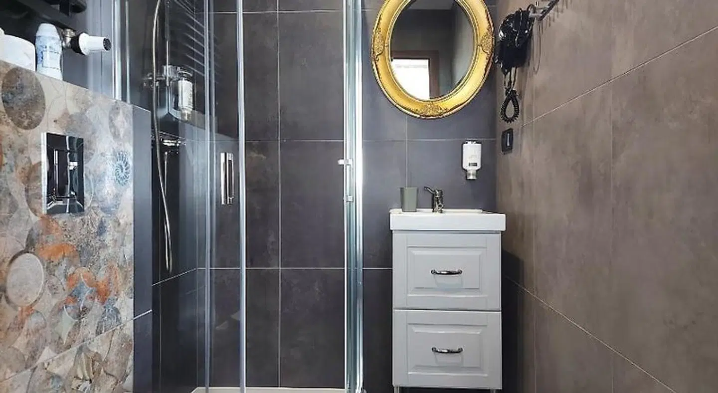 4 STRONY SWIATA Pokoje i Apartamenty Badezimmer