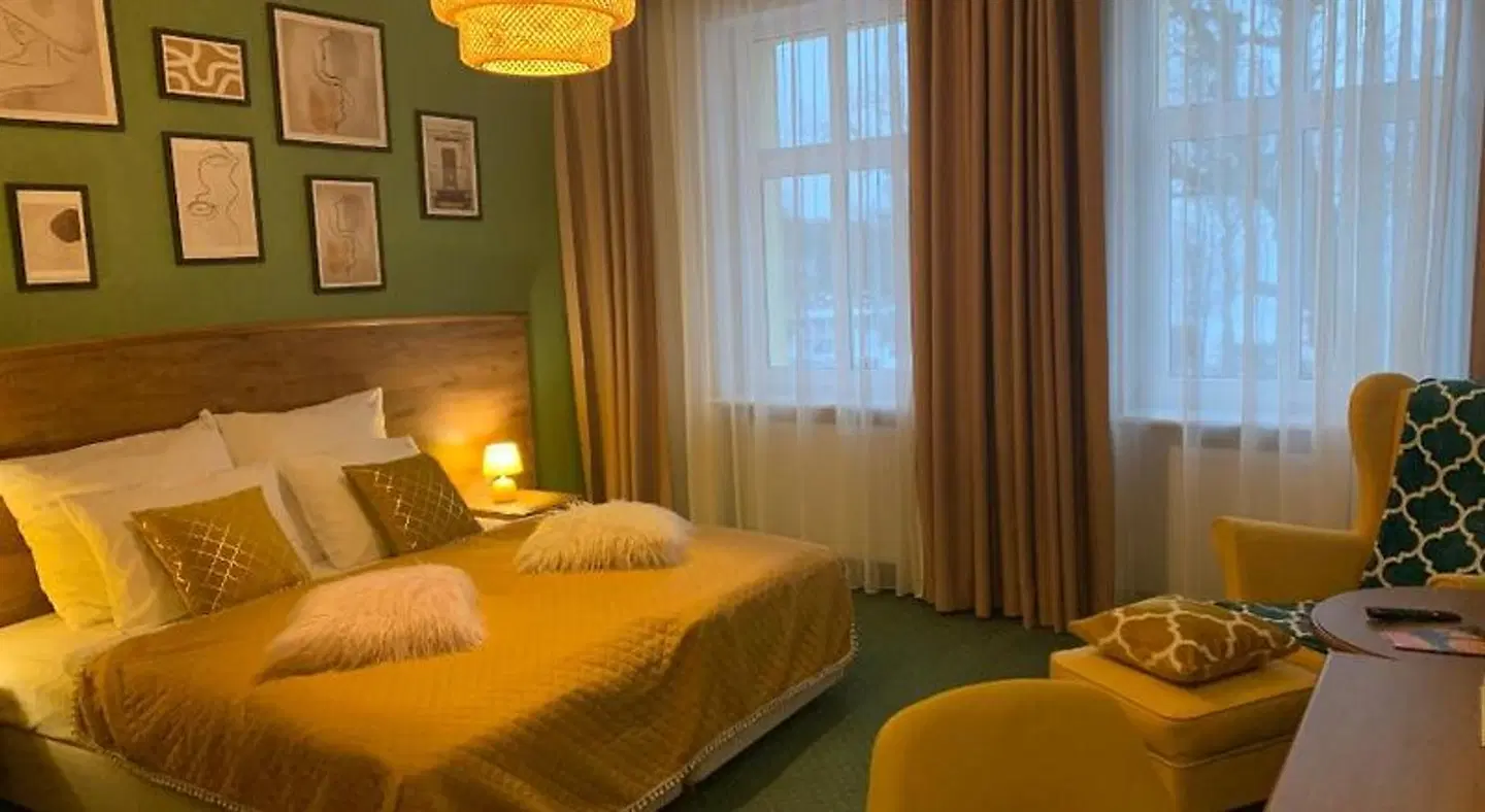 DW California ROOM_EXAMPLE