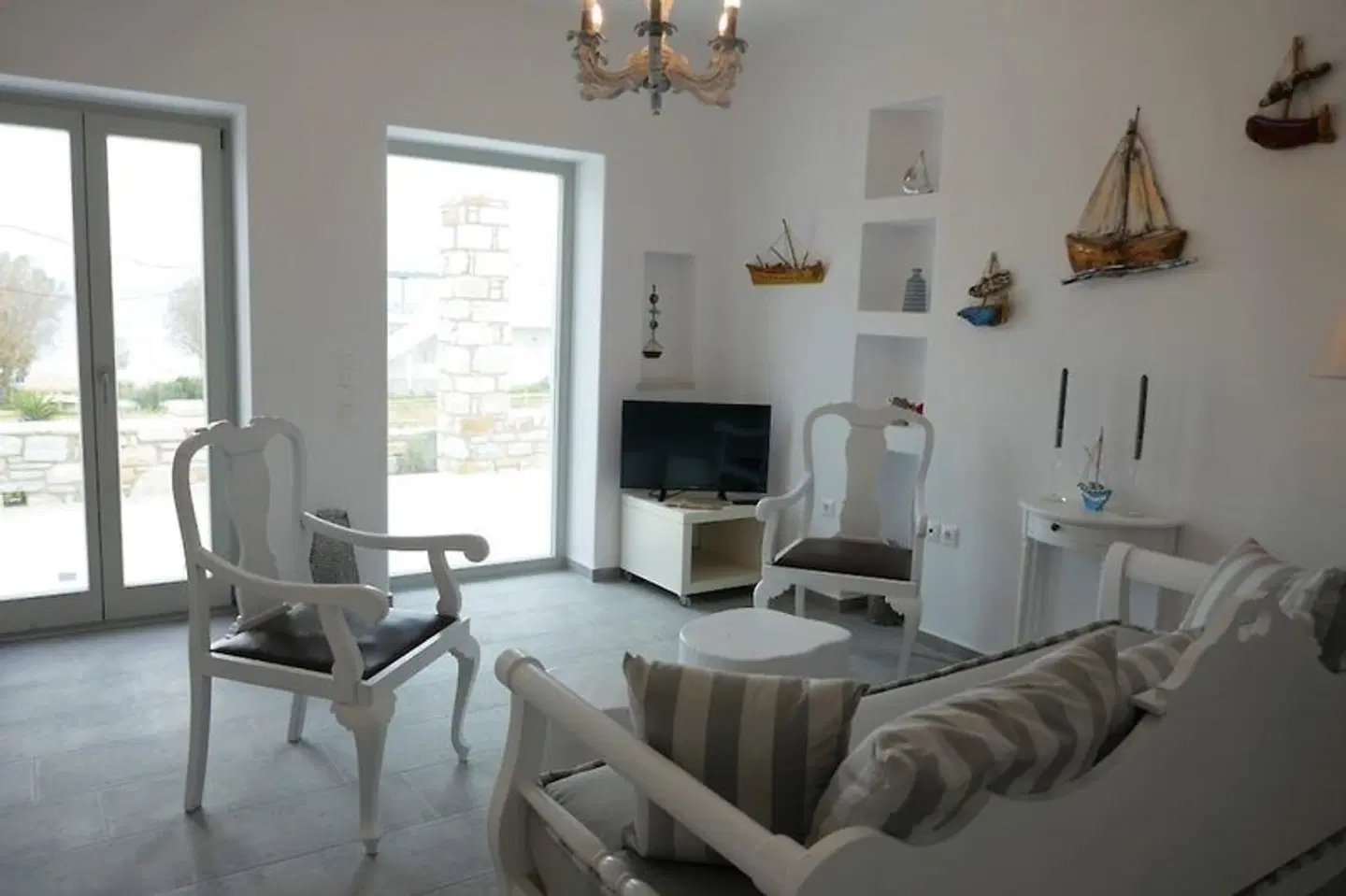 Afroditi Studios ROOM_EXAMPLE