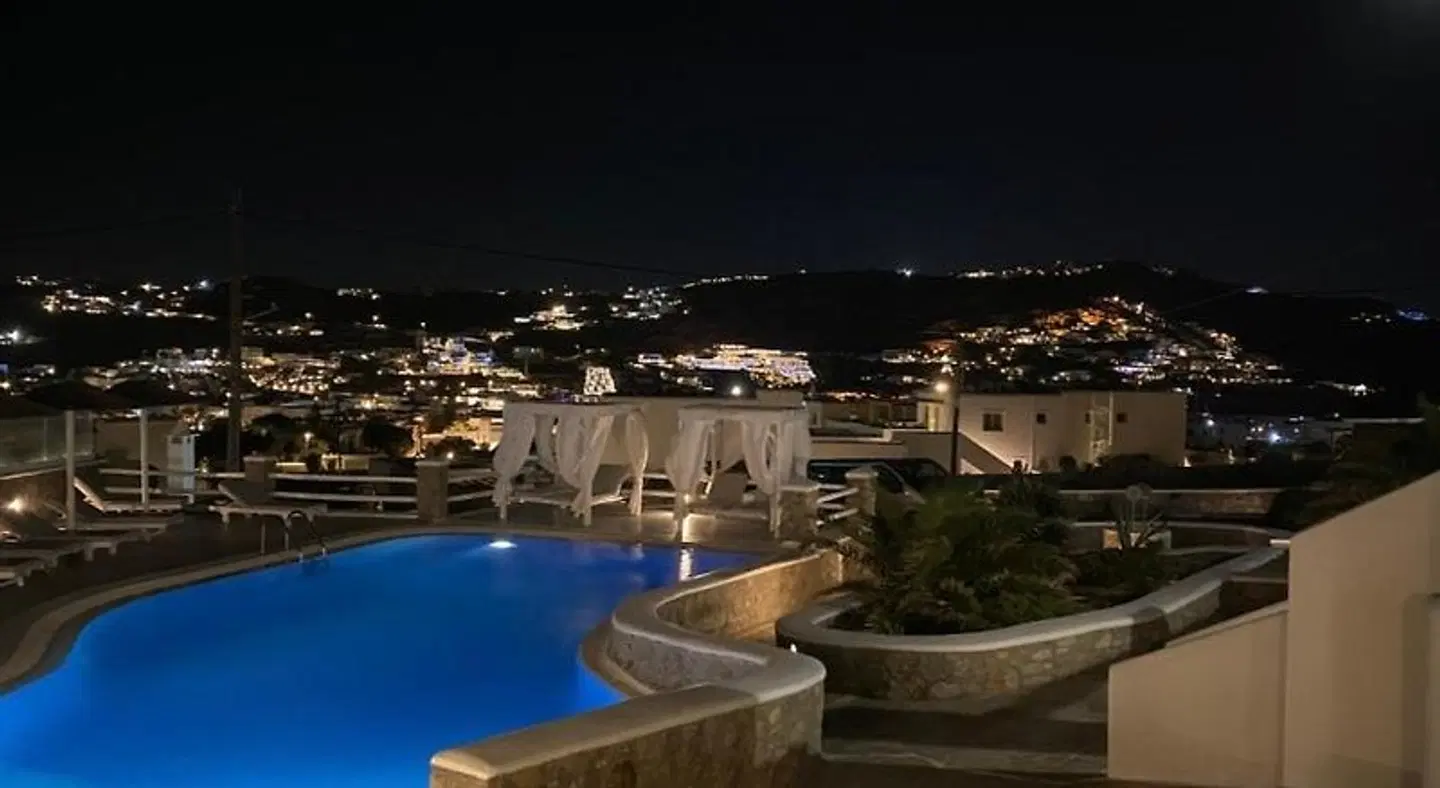 Casa Bianca OUTDOOR_POOL