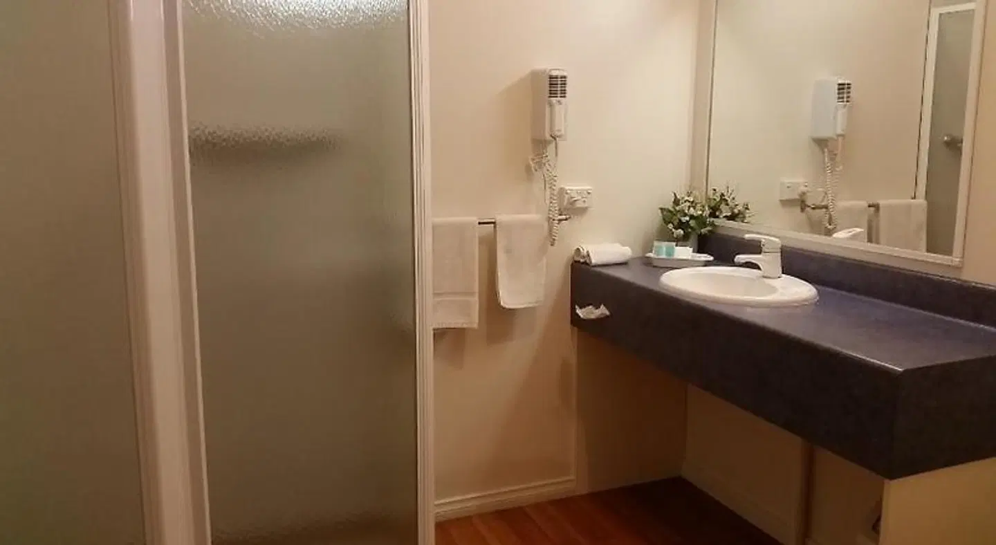 Ararat Southern Cross Motor Inn Badezimmer