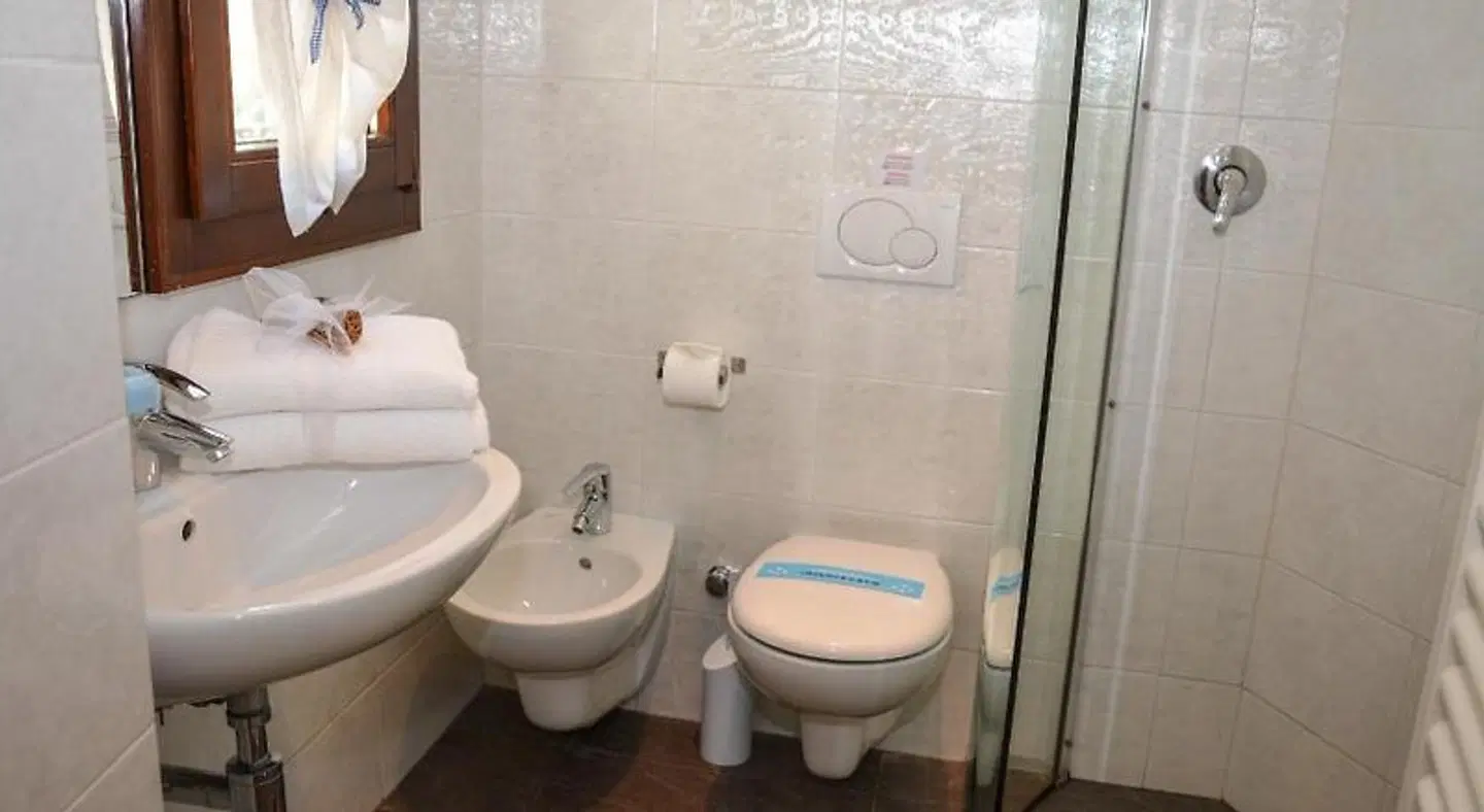 Casa Sembenini Badezimmer