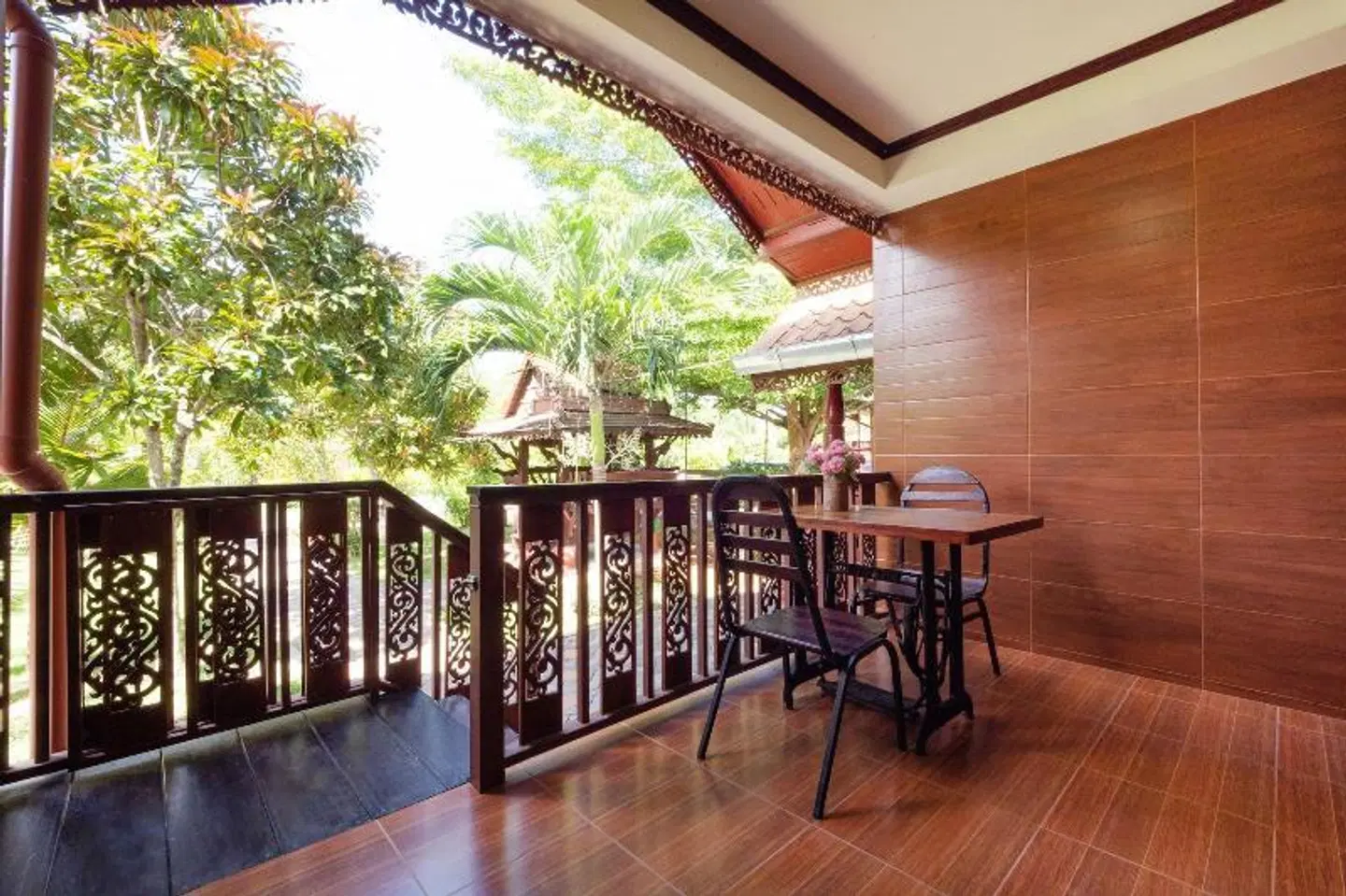 Ban Suan Mee Sakul Resort Terrasse