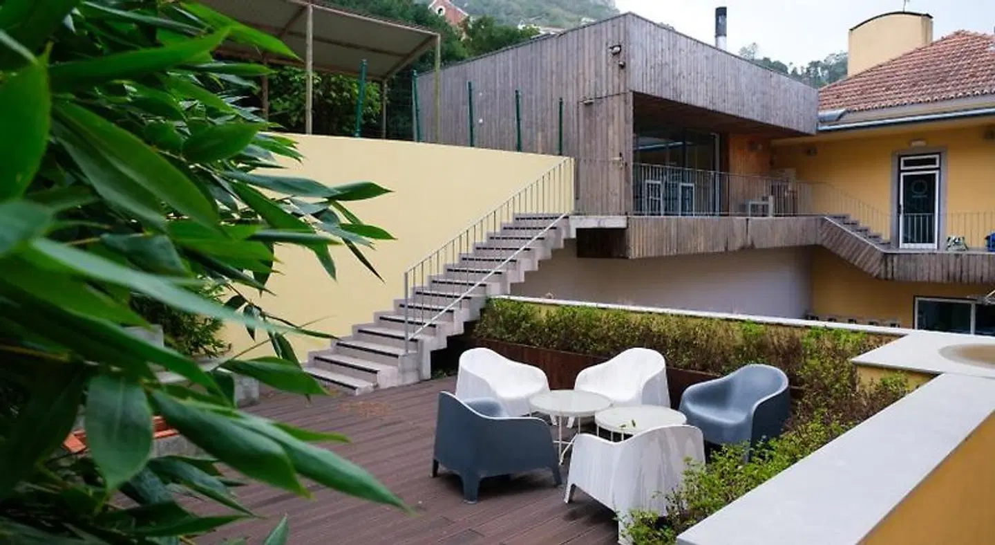 Moon Hill Hostel EXTERIOR