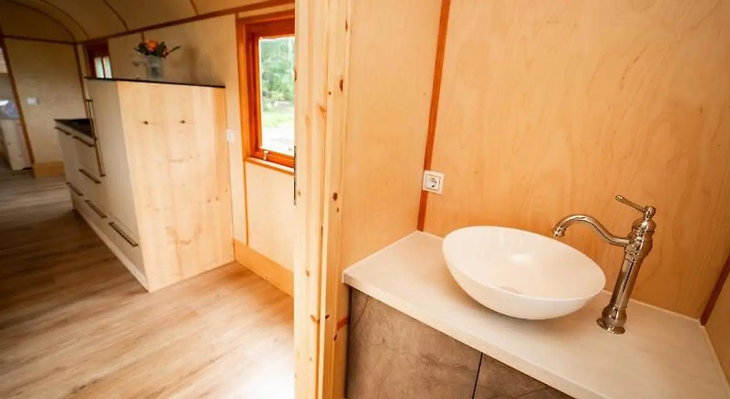 Schloss Sigron Superior Camping und Hotel Badezimmer