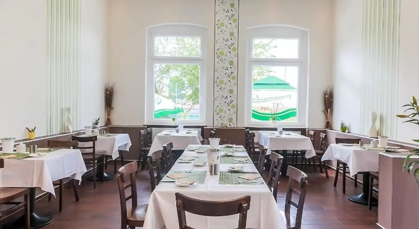 City Residence FFO Restaurant