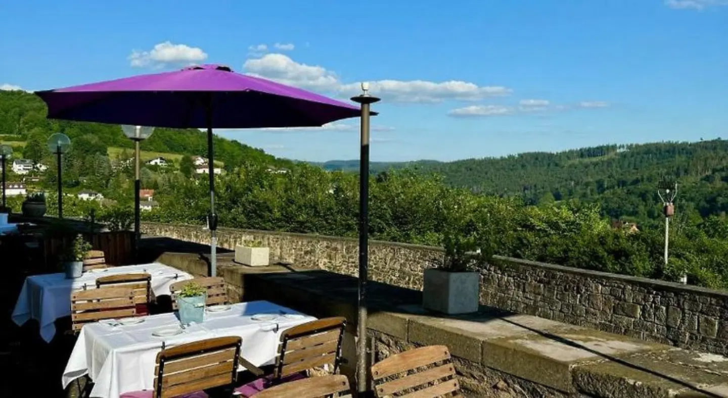 Schloss Spangenberg Terrasse