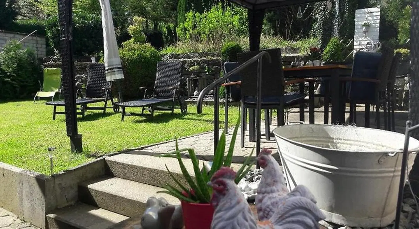 Gästehaus Burgberg, Weinhaus Fries Garten