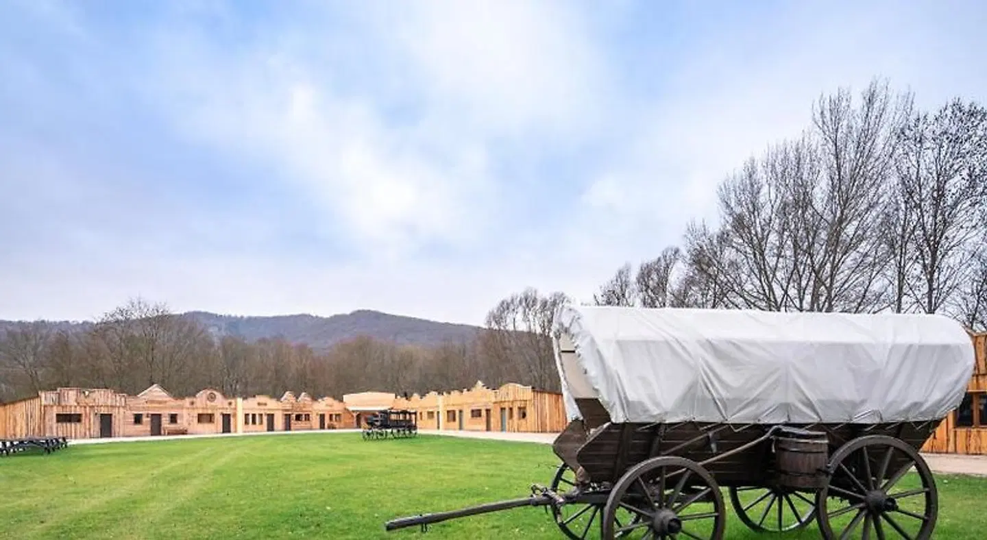Zündstoff-City Western-Motel Garten