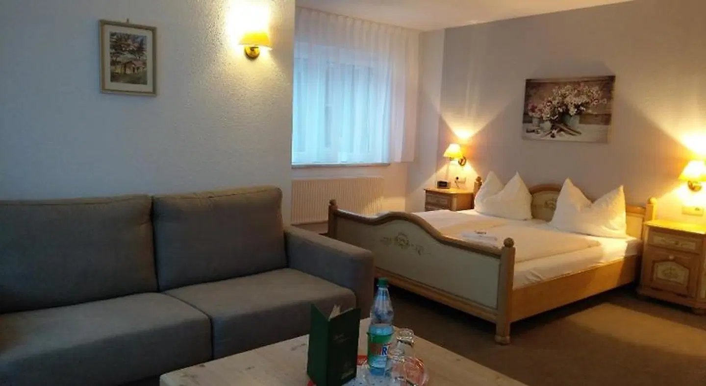 Herberger Gasthaus- ROOM_EXAMPLE