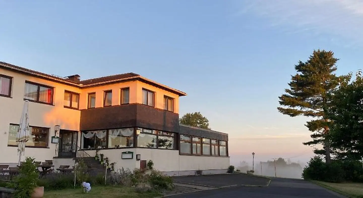 Eifel Hotel Haus West EXTERIOR