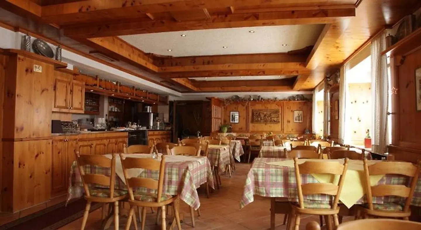 Zum Kirschbaum Restaurant