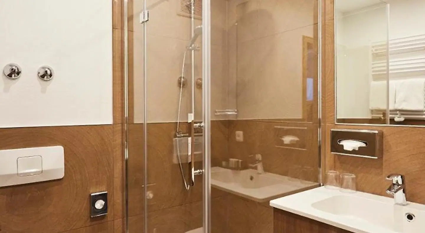 Krone Korbstadthotel Badezimmer