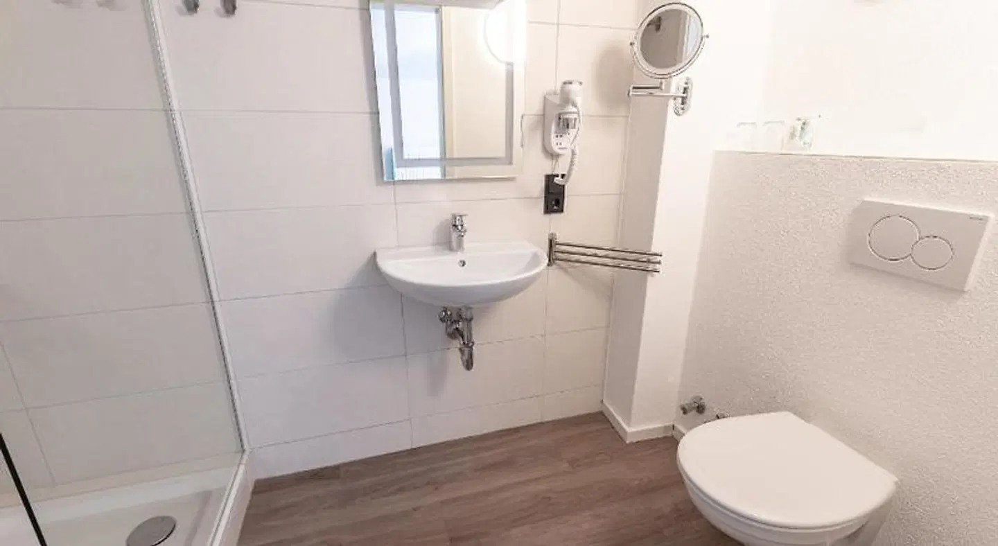 Hotel Porta Nigra Badezimmer