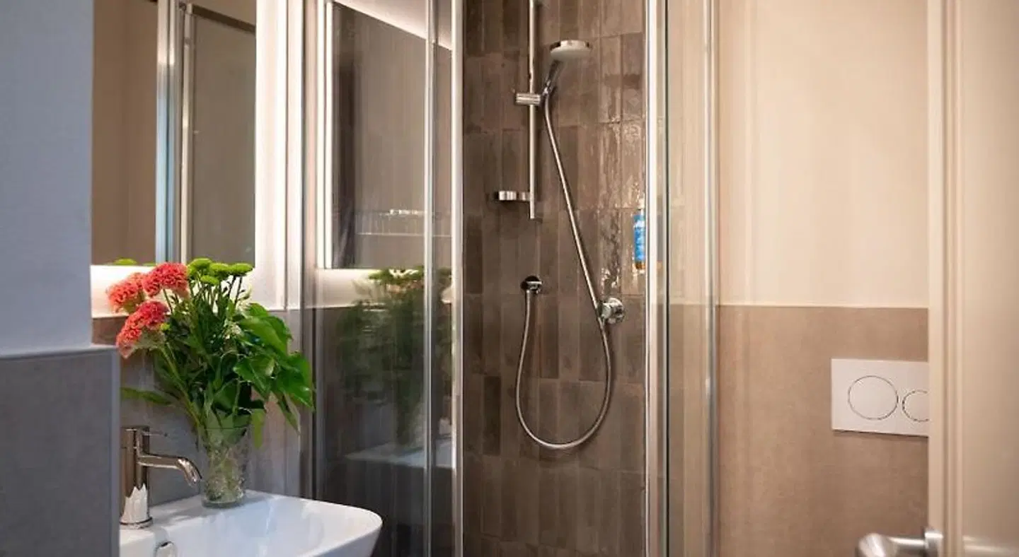 Serristori Palace Residence Badezimmer
