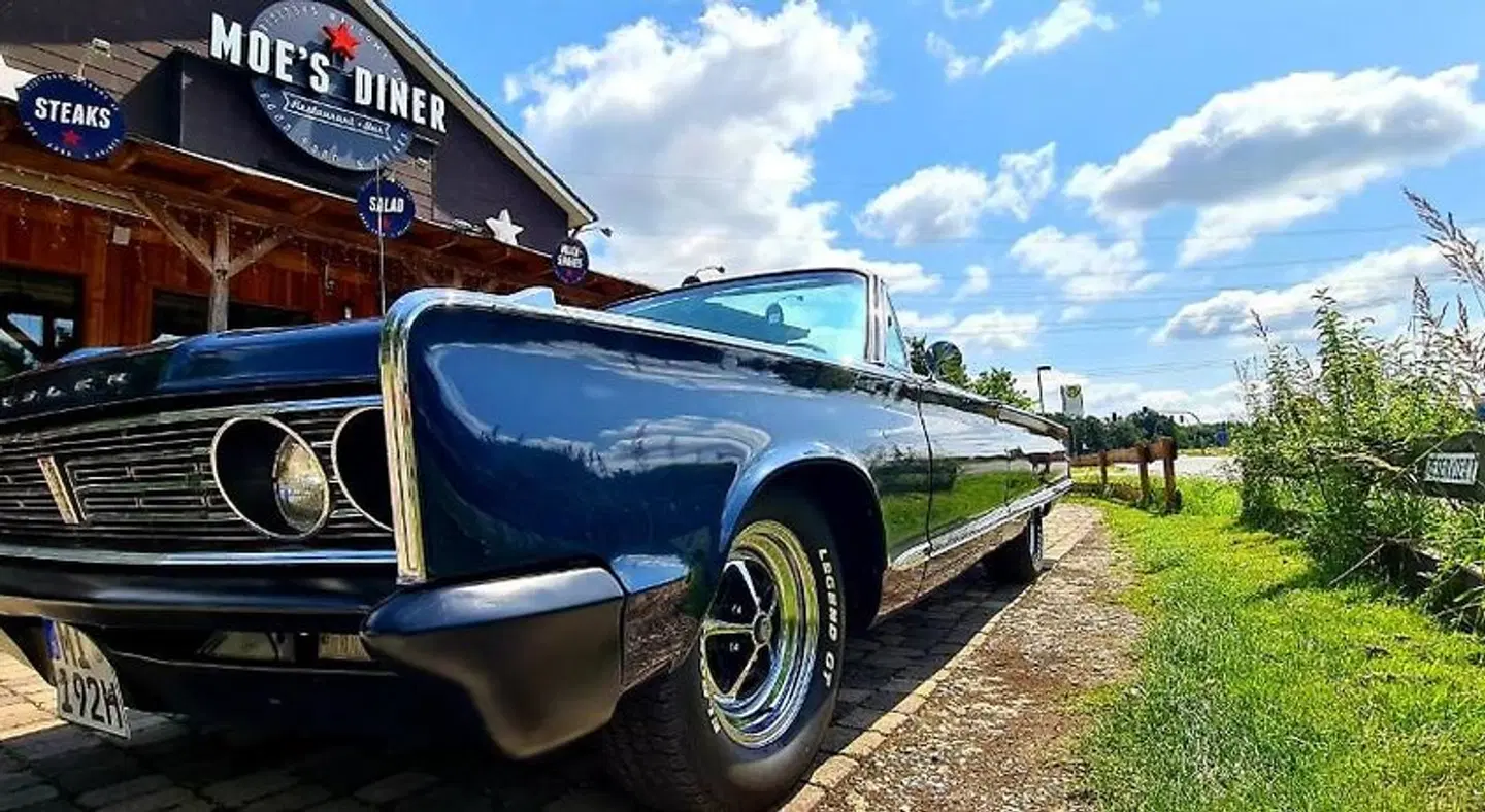 Moes Diner Hotel SPORTS_AND_LEISURE