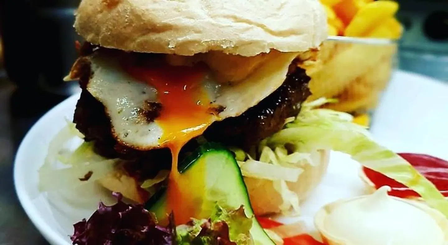 Moes Diner Hotel Restaurant