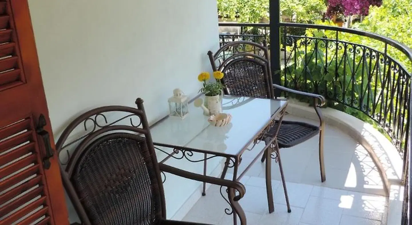 Argyros Studios Terrasse